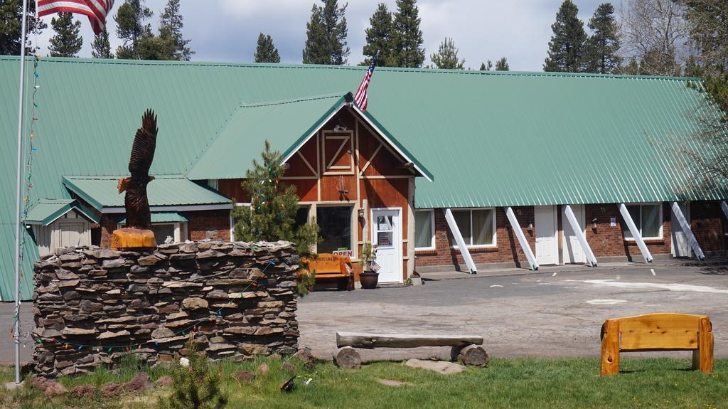Eagle Crater Lake Inn Chemult Eksteriør billede