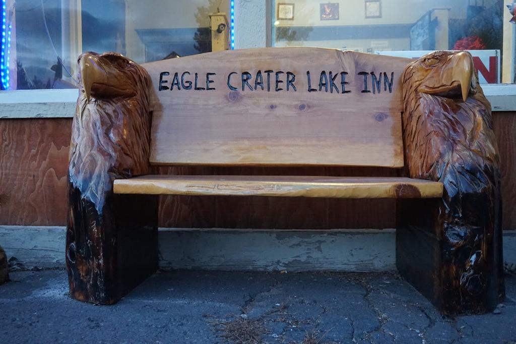 Eagle Crater Lake Inn Chemult Eksteriør billede
