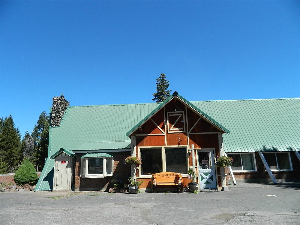 Eagle Crater Lake Inn Chemult Eksteriør billede