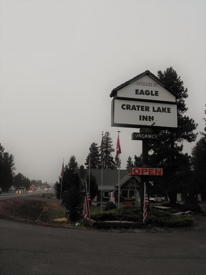 Eagle Crater Lake Inn Chemult Eksteriør billede
